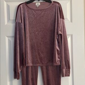Jenni Velvet Lounge Set in Mauve